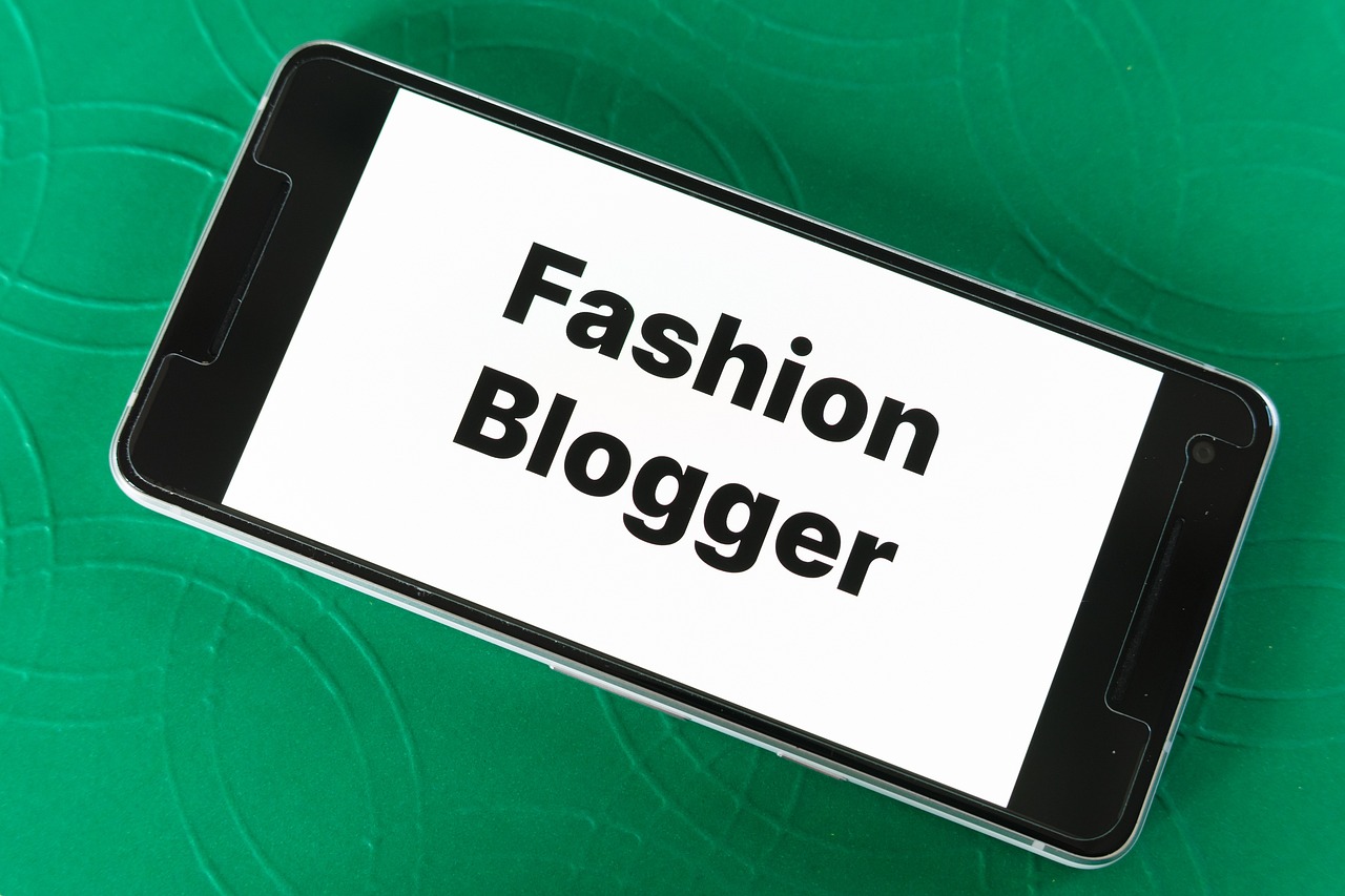 entdecke die neuesten modetrends, styling-tipps und inspiration für deinen individuellen look auf unserem fashion blog. bleibe immer up-to-date mit aktuellen outfits, mode-news und exklusiven einblicken in die welt der fashionistas.